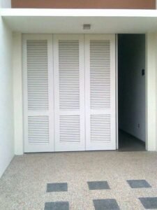 PINTU GARASI MURAH MALANG!